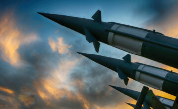 Европа не планирует отказываться от ядерного «зонтика» США