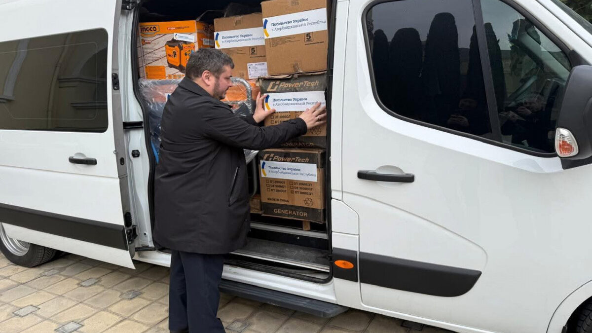 Из Азербайджана в Украину отправлены генераторы