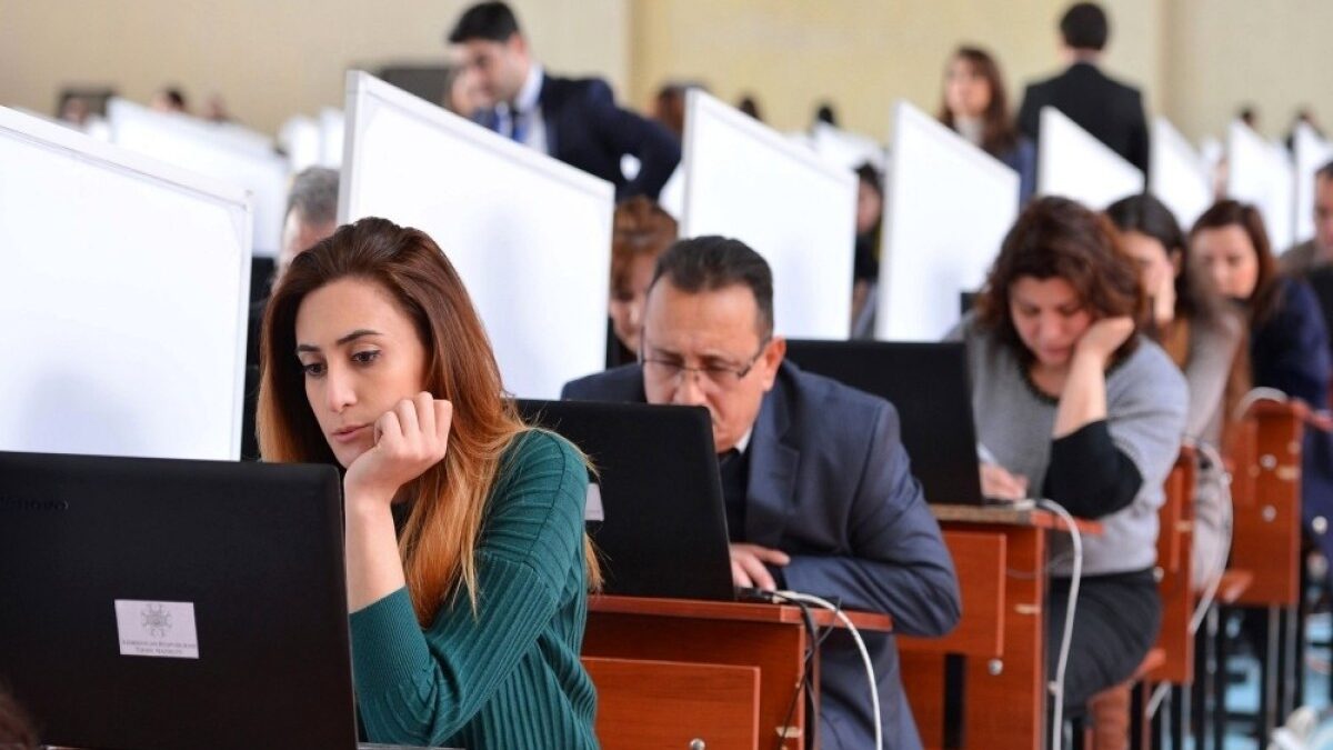 Начинаются собеседования по приему директоров на работу