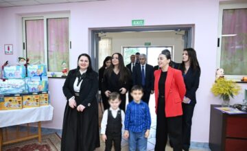 Лейла Алиева посетила детский дом и Университетский больничный центр в Тиране