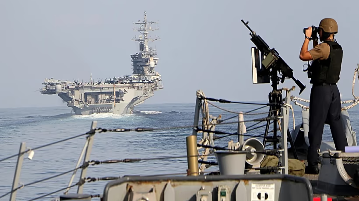 КСИР предупредил: Ожидаем силы США в Ормузском проливе