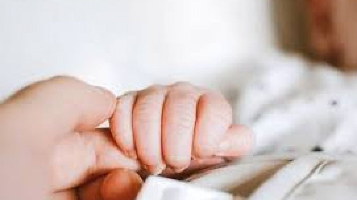 В прошлом году в Азербайджане уменьшилось число детей, рожденных вне брака