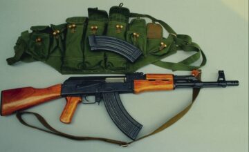 Обнаружено значительное количество незаконно хранящегося оружия и боеприпасов