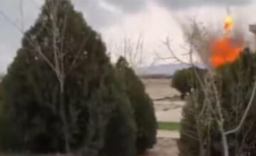 ВИДЕО МОМЕНТА ПАДЕНИЯ ДРОНА НА ТЕРРИТОРИЮ ШКОЛЫ