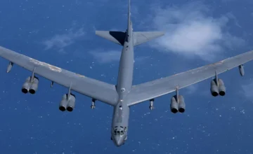 Бомбардировщики США прибыли на базу в Англии