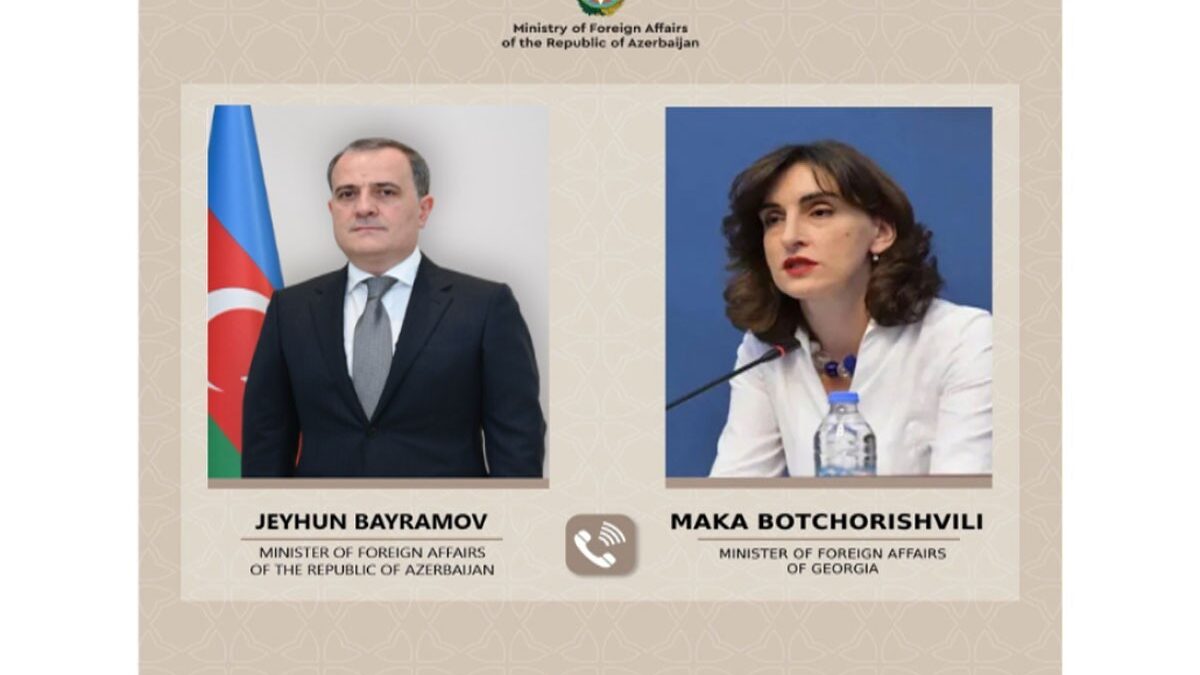 Состоялся телефонный разговор между Джейхуном Байрамовым и министром иностранных дел Грузии