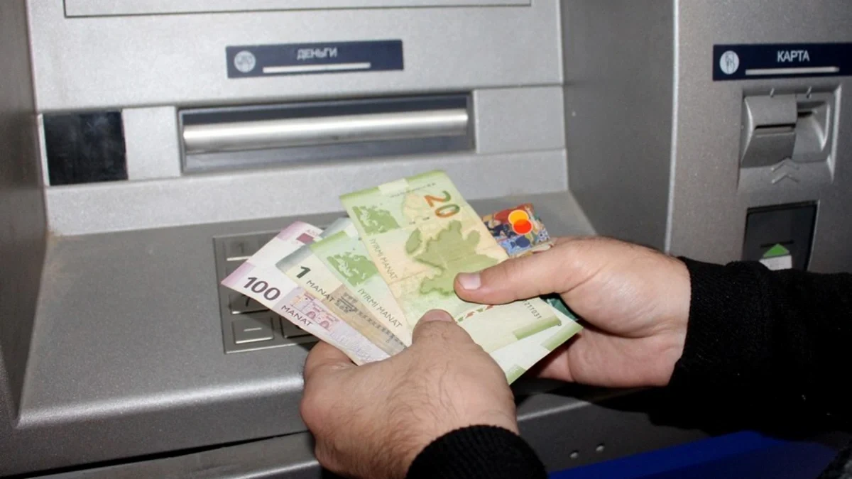 Пенсии за март по стране выплачены досрочно