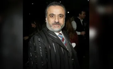 В Турции известный продюсер Эрол Кёсе погиб, упав со здания