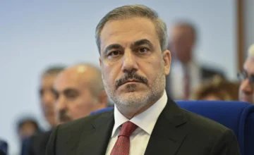 Хакан Фидан поговорил с Ишаком Даром