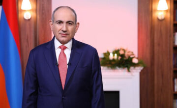 Пашинян поздравил Хаменеи