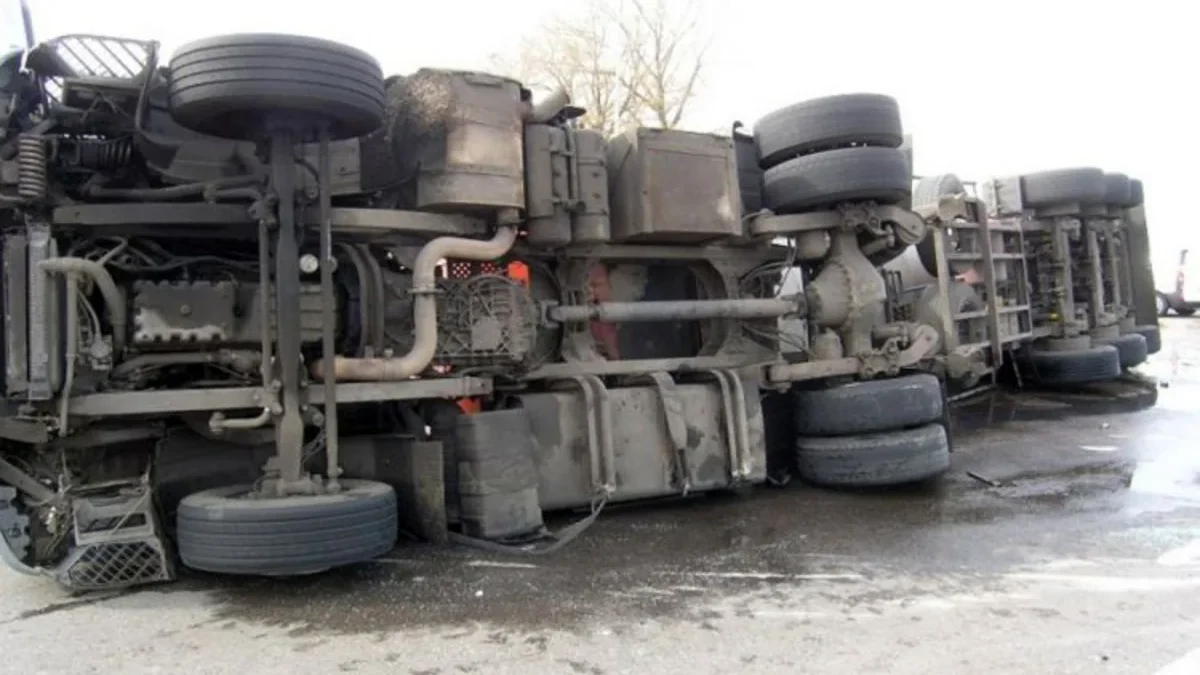 В Кельбаджаре перевернулся грузовик, три человека погибли