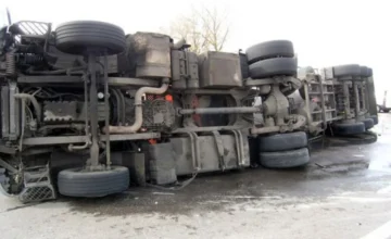 В Кельбаджаре перевернулся грузовик, три человека погибли