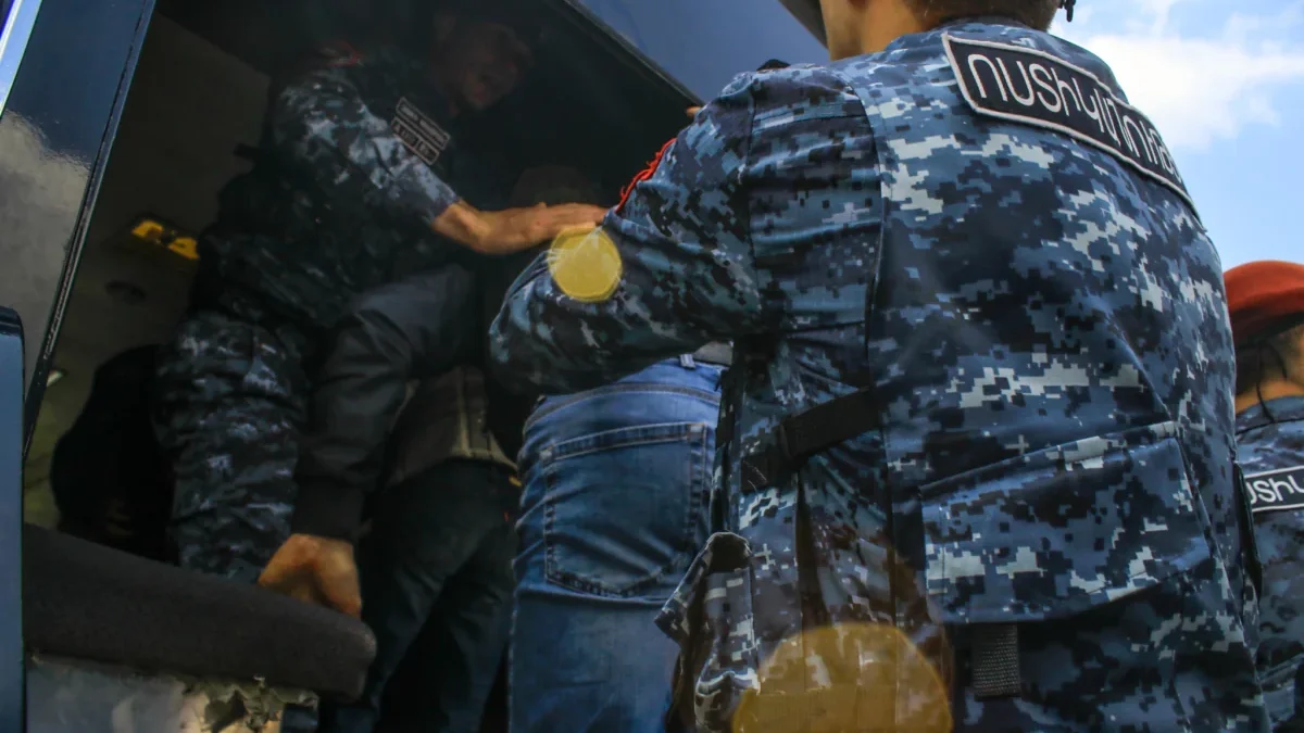 В Армении задержаны трое подозреваемых по делу о попытке нападения на Пашиняна