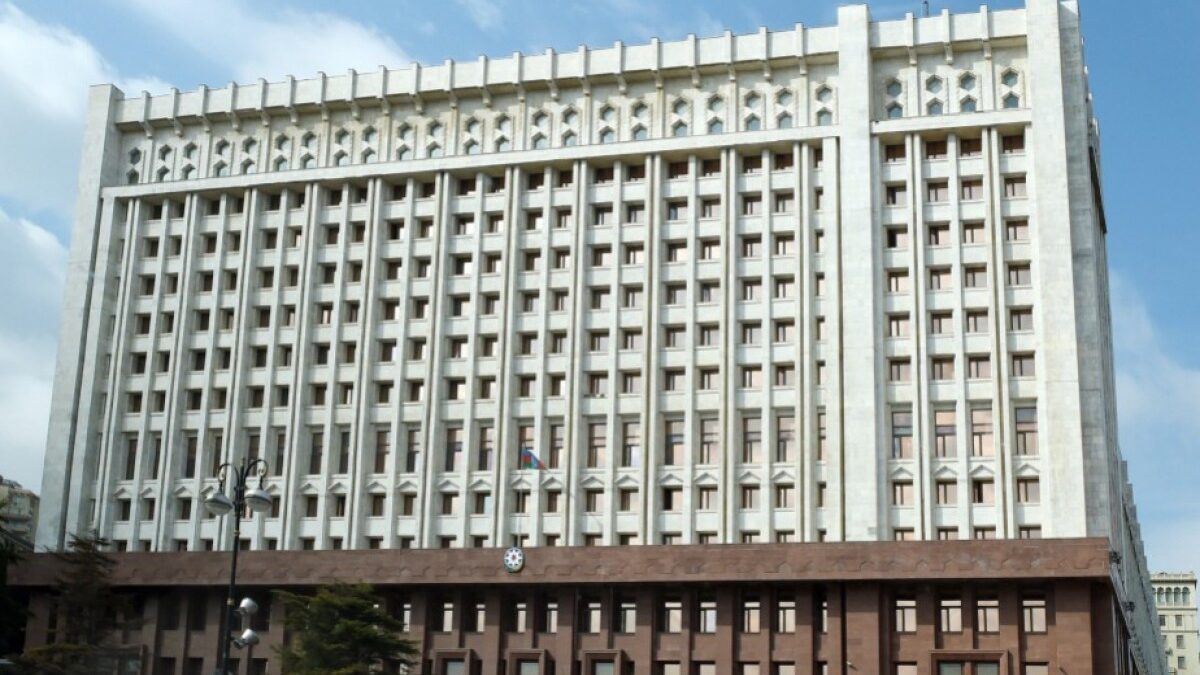 Стабб позвонил Президенту Азербайджана и выразил поддержку в связи с нападением Ирана