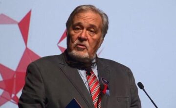 Илбер Ортайлы 5 дней находится в реанимации