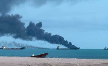 КСИР объявил об ударах по двум судам в Ормузском проливе