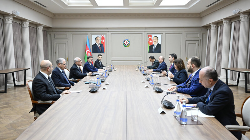 Али Асадов встретился с турецким министром