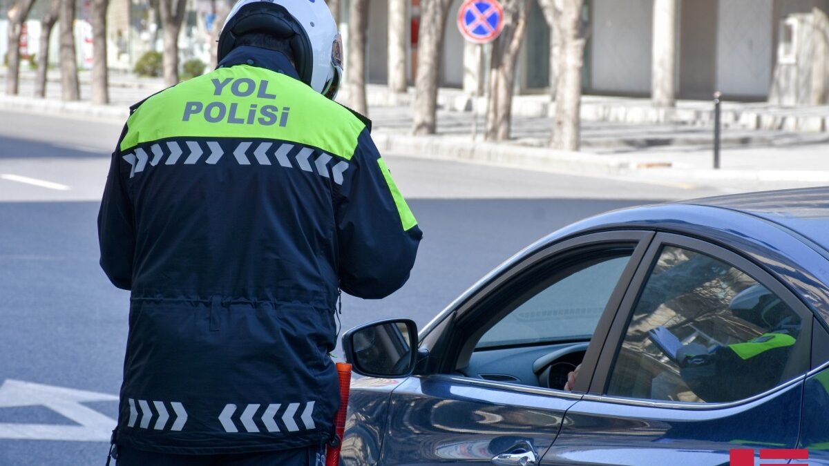 Дорожная полиция обратилась к водителям, отправляющимся в поездку на выходных