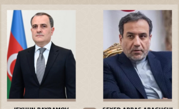 Министр иностранных дел Ирана позвонил Джейхуну Байрамову