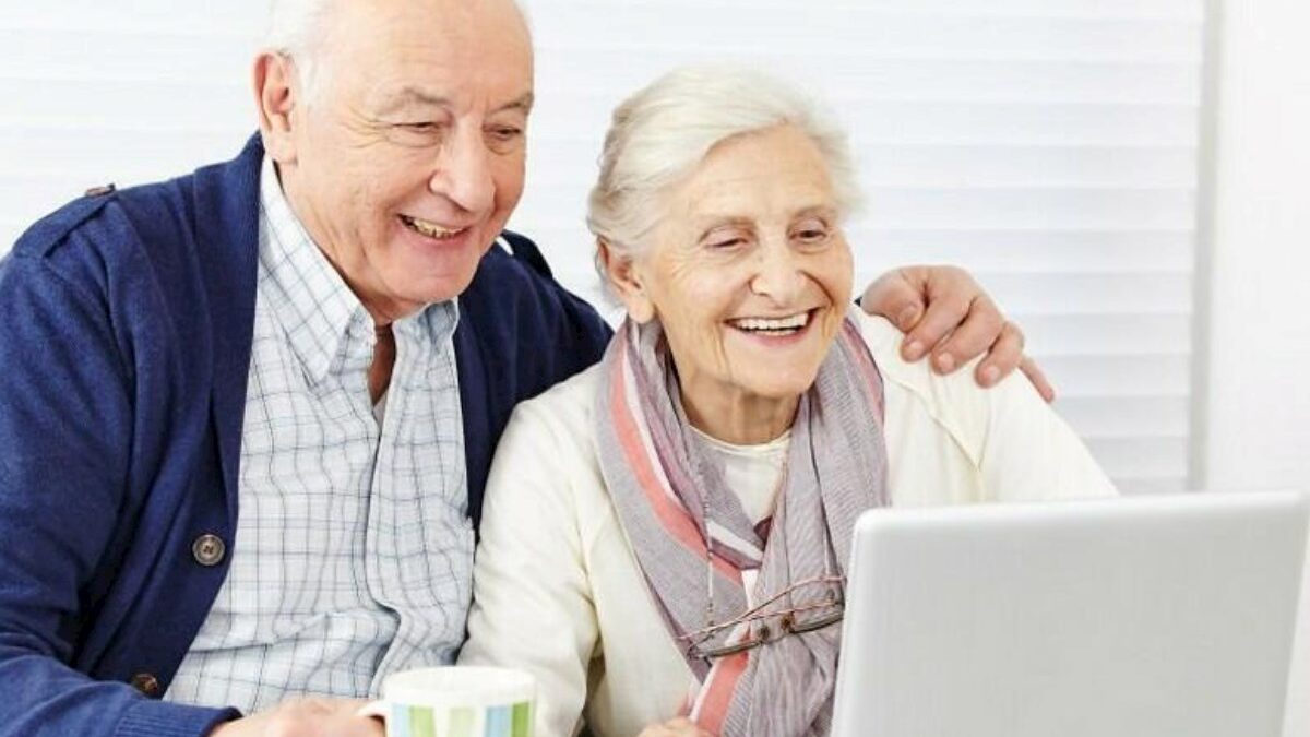 ЧИСЛО пенсионеров в нашей стране