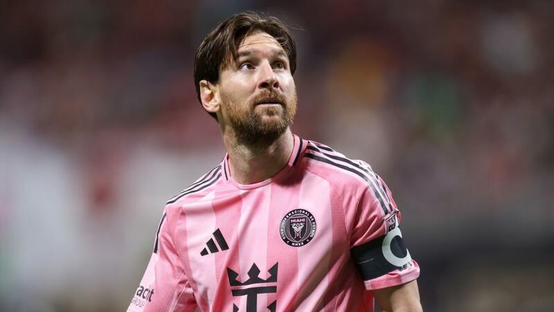 Месси обогнал Пеле по количеству голов, забитых со штрафных ударов