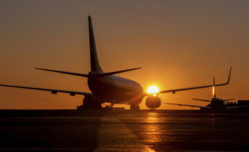 Военный самолет США подал сигнал бедствия во время полета