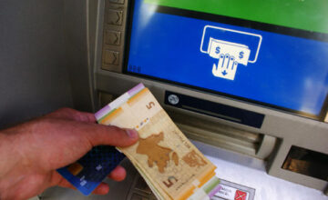 В этом месяце пенсии, пособия и стипендии будут выплачены досрочно