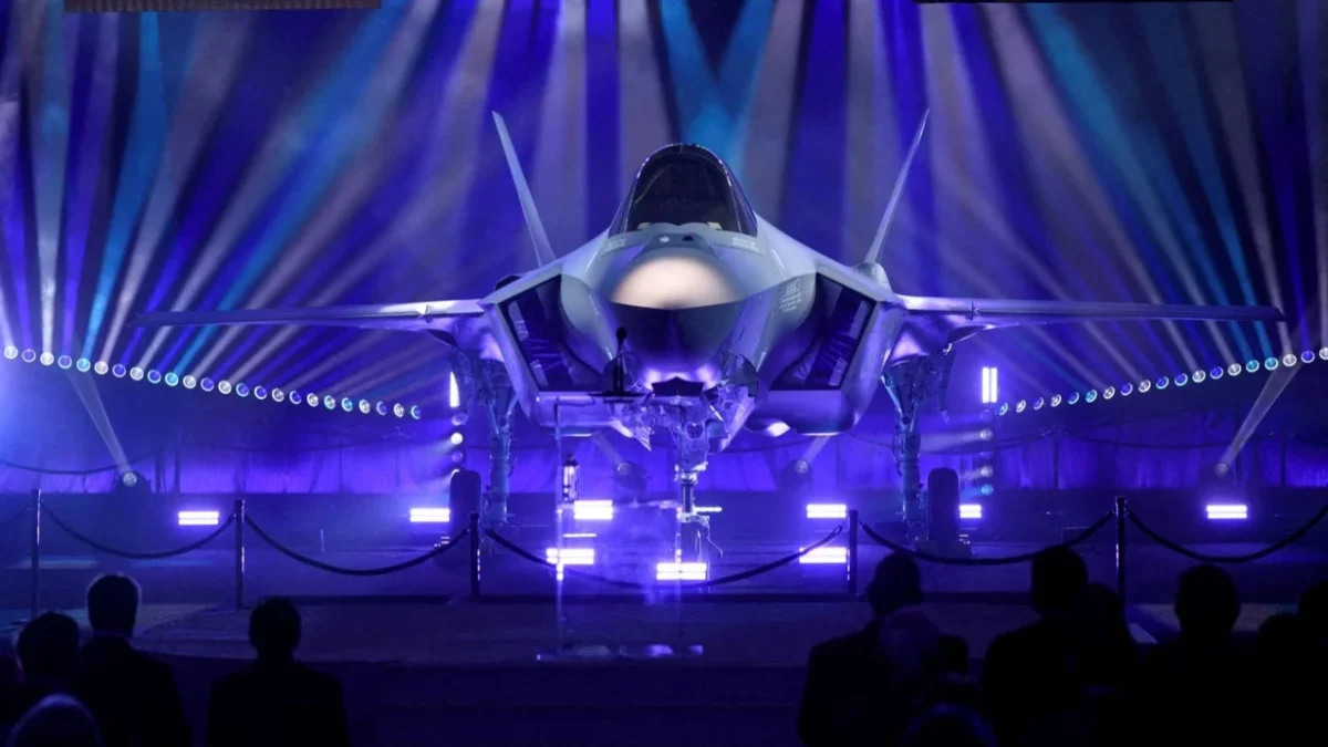 F-35 впервые сбил российский самолет