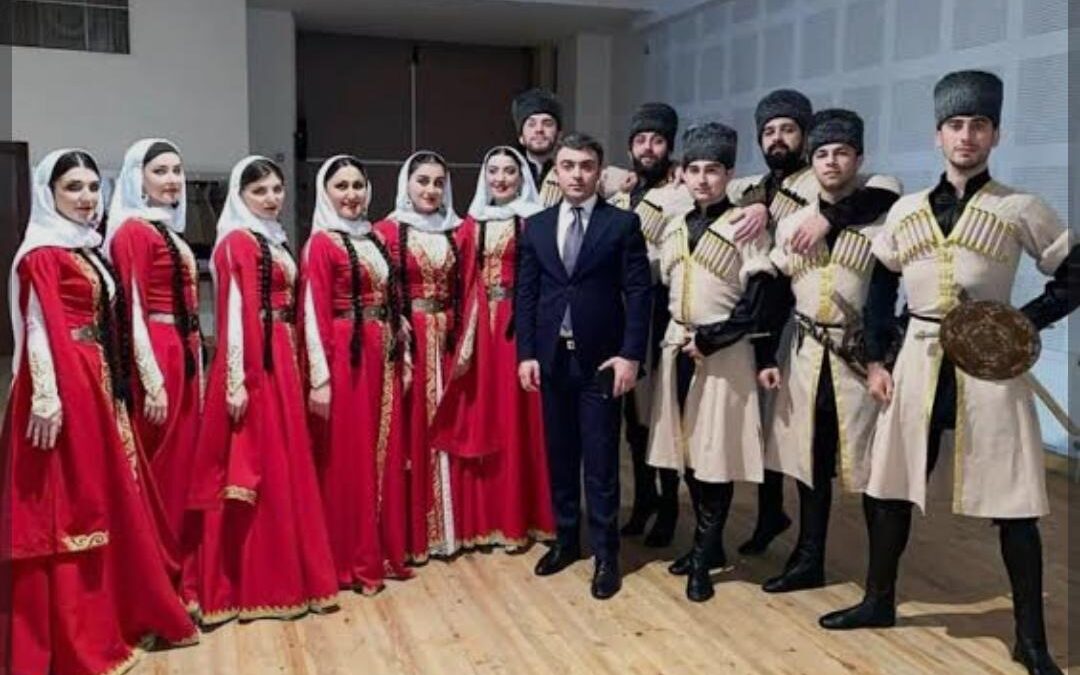 Ансамбль «Сувар» отметит 30-летие грандиозным концертом