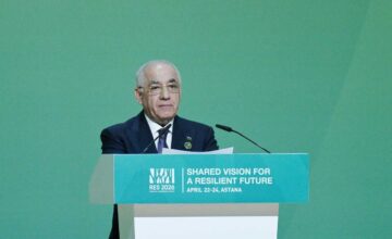 Али Асадов: Изменение климата оказывает серьезное влияние на обмеление Каспия