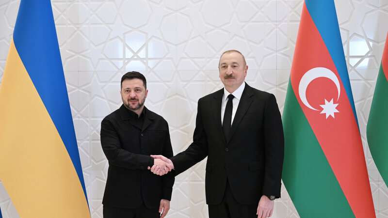Президент Украины Владимир Зеленский находится с рабочим визитом в Азербайджане