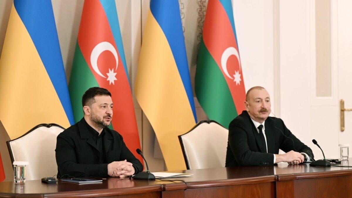 Между Азербайджаном и Украиной подписано 6 документов