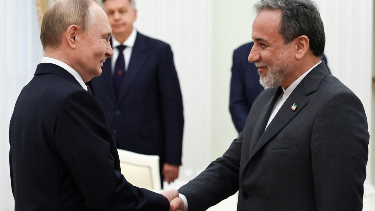 Аракчи: Стратегическое партнерство России и Ирана будет укрепляться