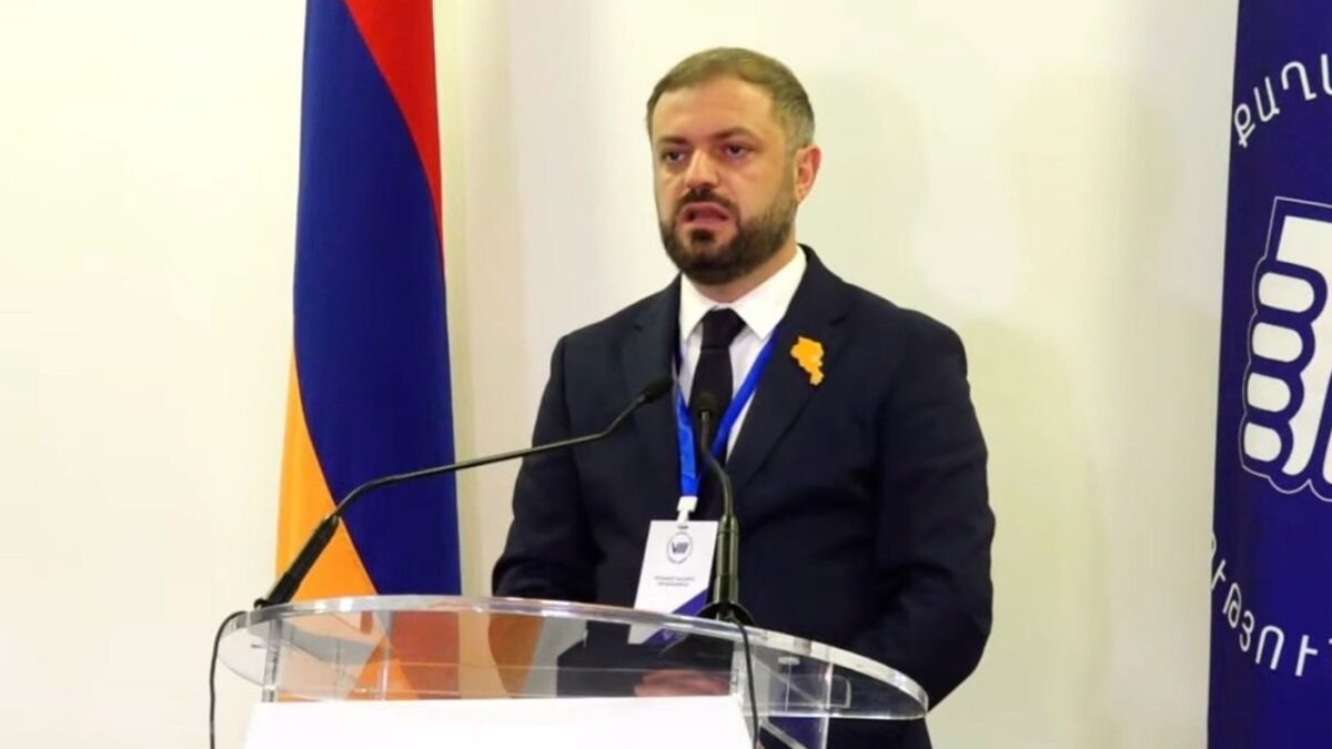 Министр экономики: Армения может экспортировать фольгу в Азербайджан