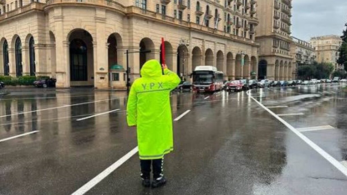 Дорожная полиция обратилась к участникам движения в связи с дождливой погодой