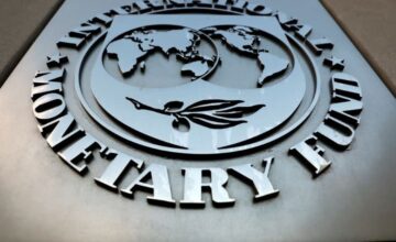 МВФ: Высокие цены на энергоносители увеличат профицит СЭС и резервы ГНФАР в Азербайджане