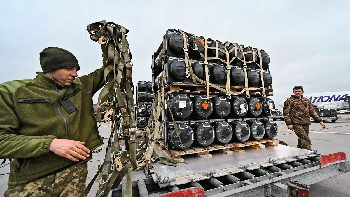 СМИ: Если Европа не поможет открыть Ормузский пролив, США прекратят поставки оружия Украине