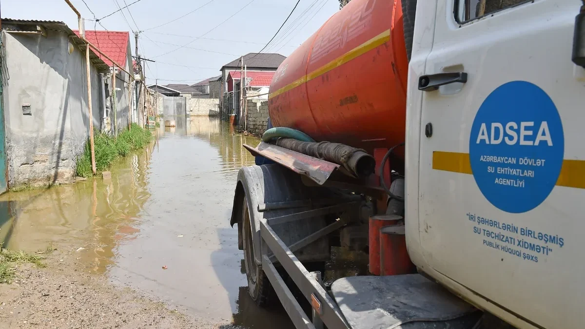 Подведомственные структуры ГААРВ продолжают работы по отводу дождевых вод на территориях