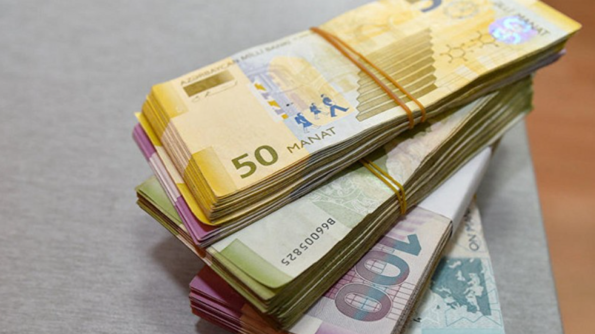 В Азербайджане денежная база выросла более чем на 4%