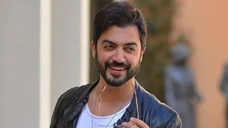 Известный турецкий певец Юсуф Гюней задержан