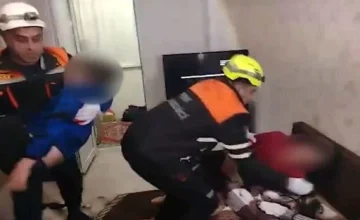 Оставшийся в беспомощном состоянии малолетний ребенок был спасен – Видео