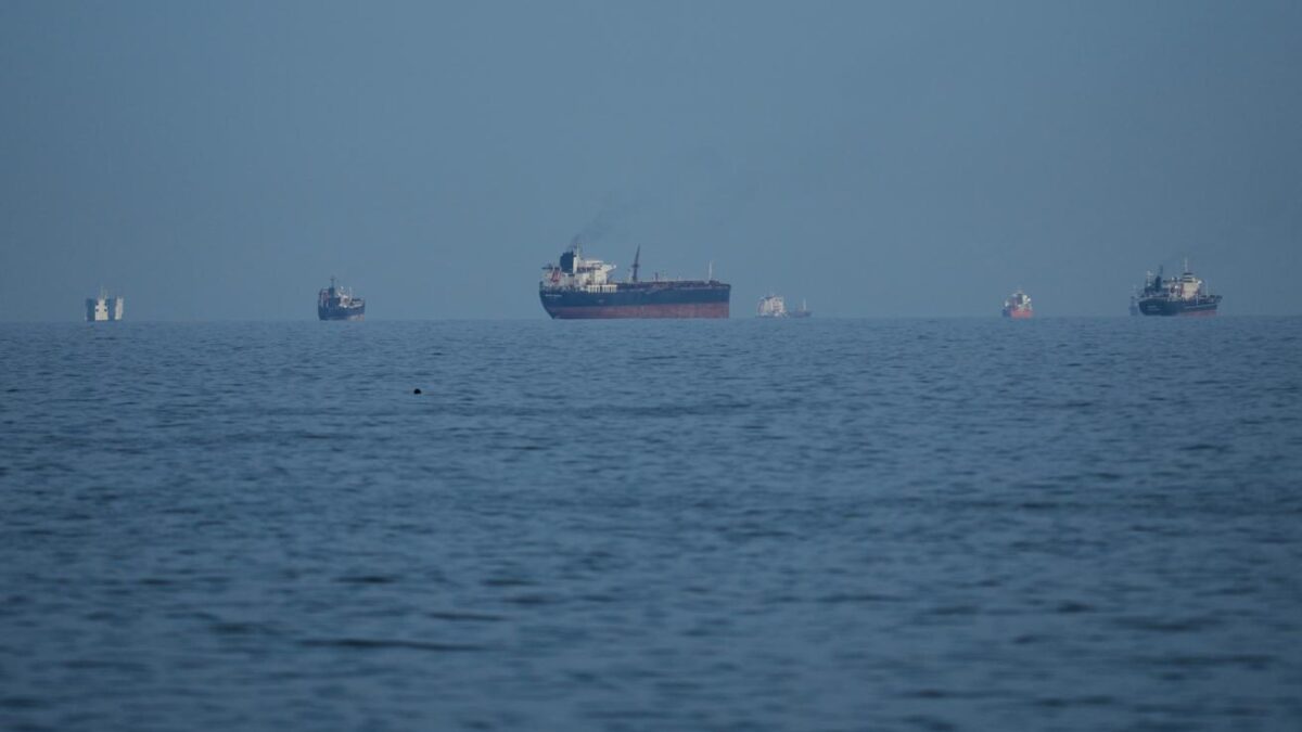 Тегеран объявил о новых правилах для Ормузского пролива