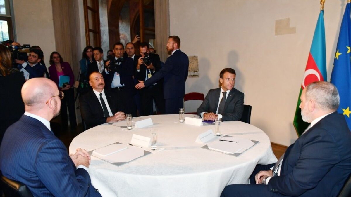 Пражское заявление: правовой итог Карабахского конфликта, подтверждение принципа «uti possidetis juris» – АНАЛИЗ