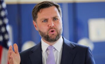 Вэнс: Если нас попытаются остановить, они увидят жесткую делегацию