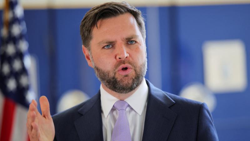 Вэнс: Если нас попытаются остановить, они увидят жесткую делегацию