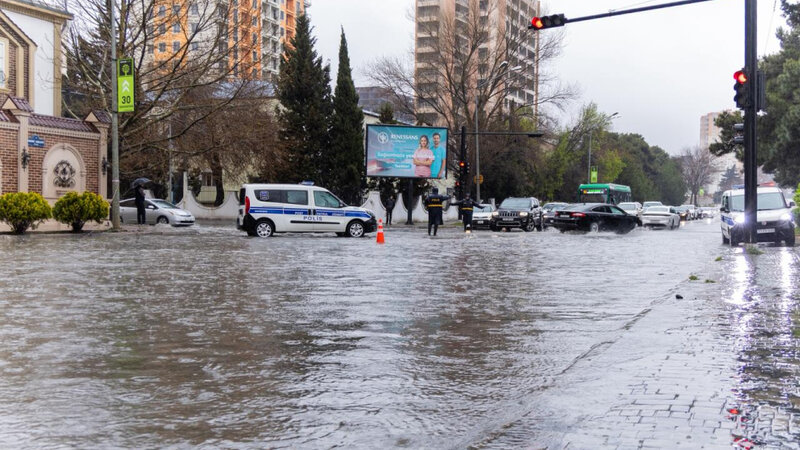 МЧС продолжает работы по устранению последствий, вызванных интенсивными осадками – ВИДЕО