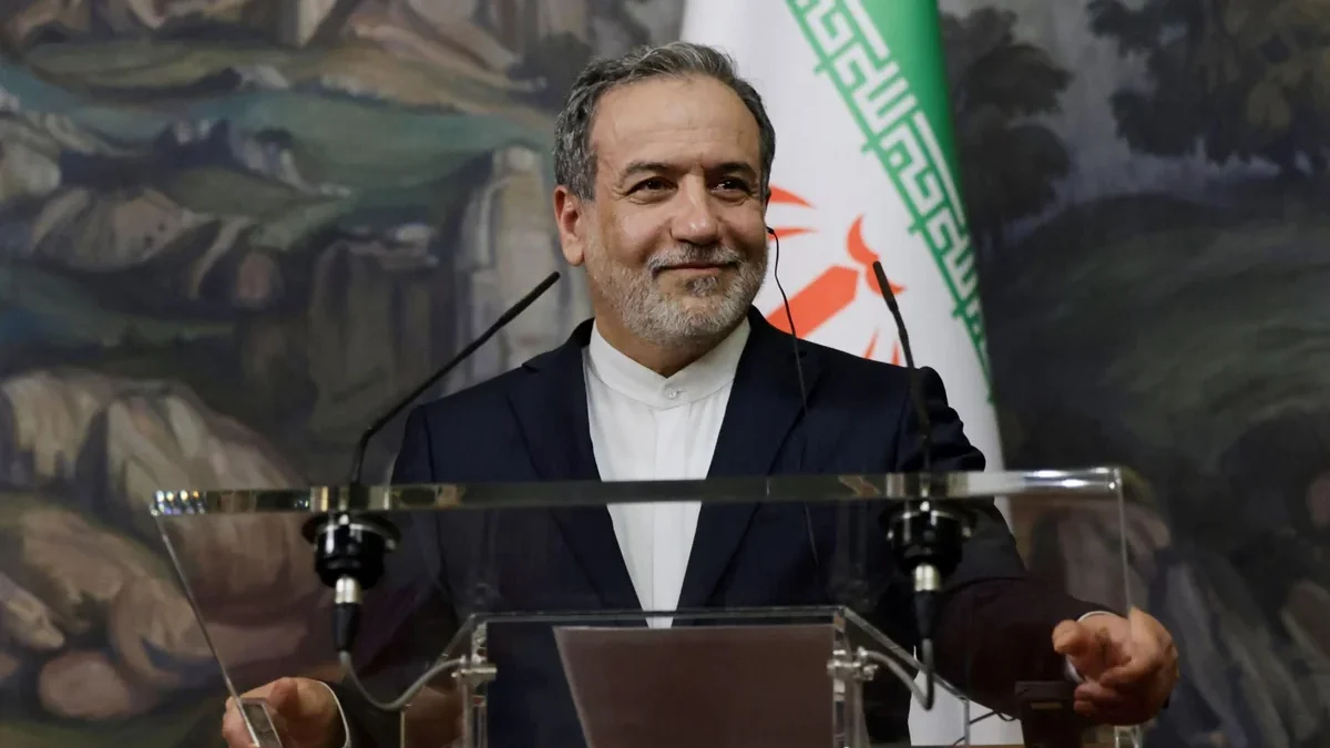 Аракчи: Угрозы США препятствуют дипломатическому процессу