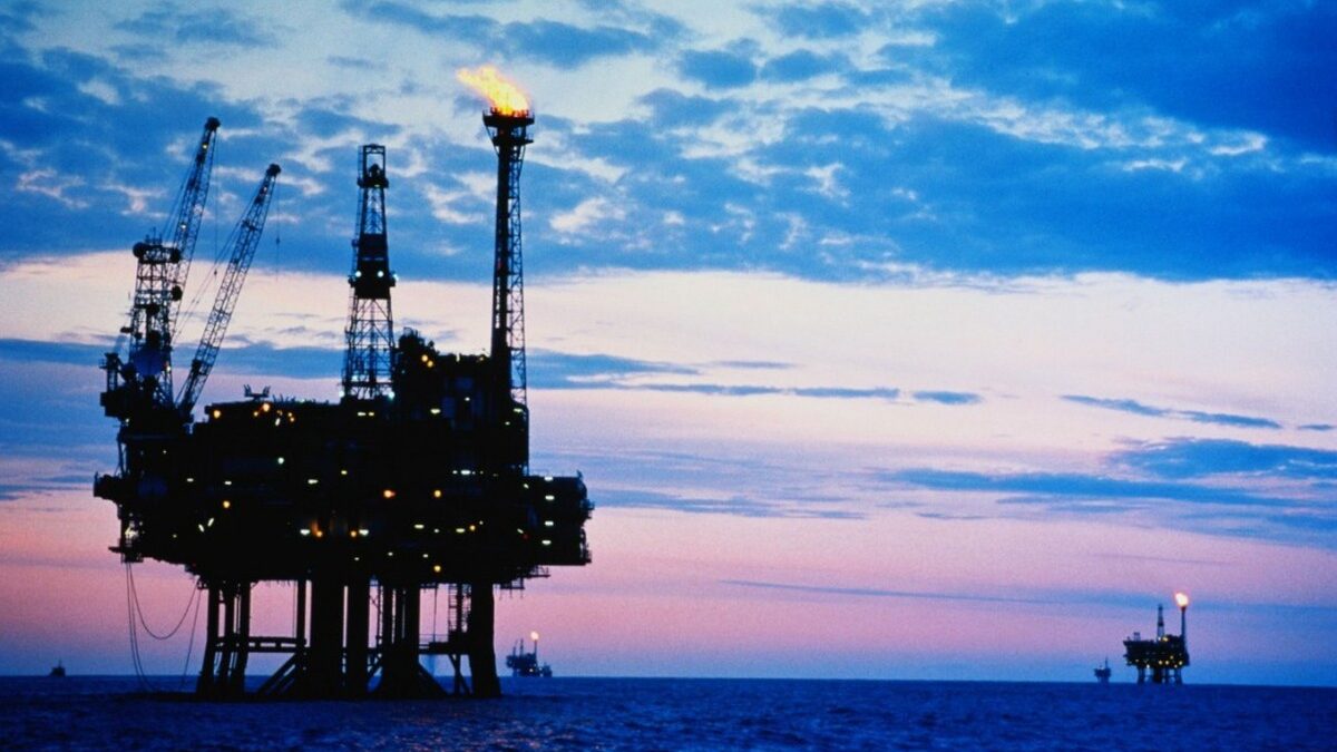 Али Асадов: Азербайджан признан страной, вносящей надежный вклад в обеспечение энергетической безопасности