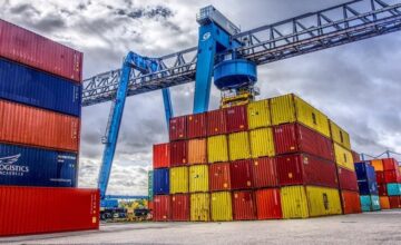 Азербайджан начал импорт продукции из Армении