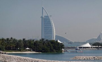 Знаменитый отель Burj Al Arab в Дубае будет закрыт на 18 месяцев